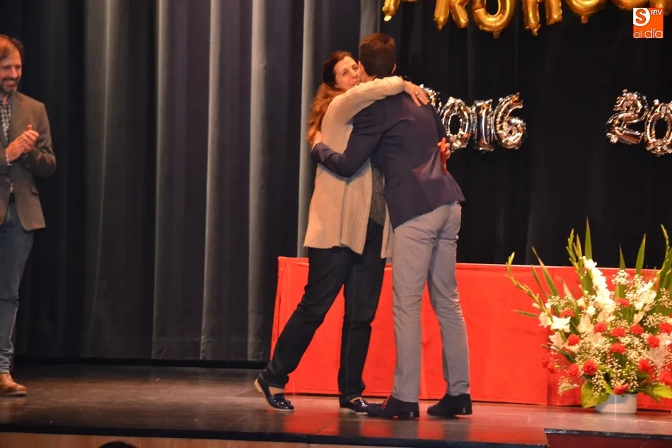 Foto 3 - El IES Fray Diego Tadeo grad&uacute;a a la primera generaci&oacute;n de millennials  