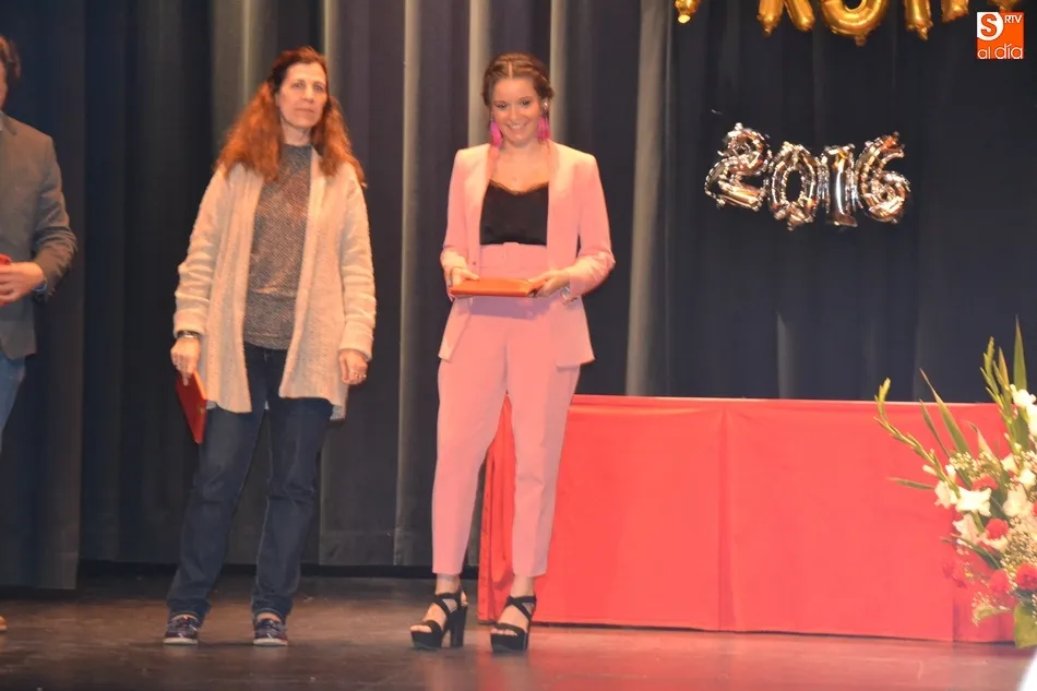 Foto 4 - El IES Fray Diego Tadeo grad&uacute;a a la primera generaci&oacute;n de millennials  