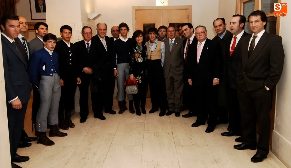 Foto 7 - El Bols&iacute;n felicita a su pregonera en 2011, Carmen Calvo, por su nombramiento como vicepresidenta  