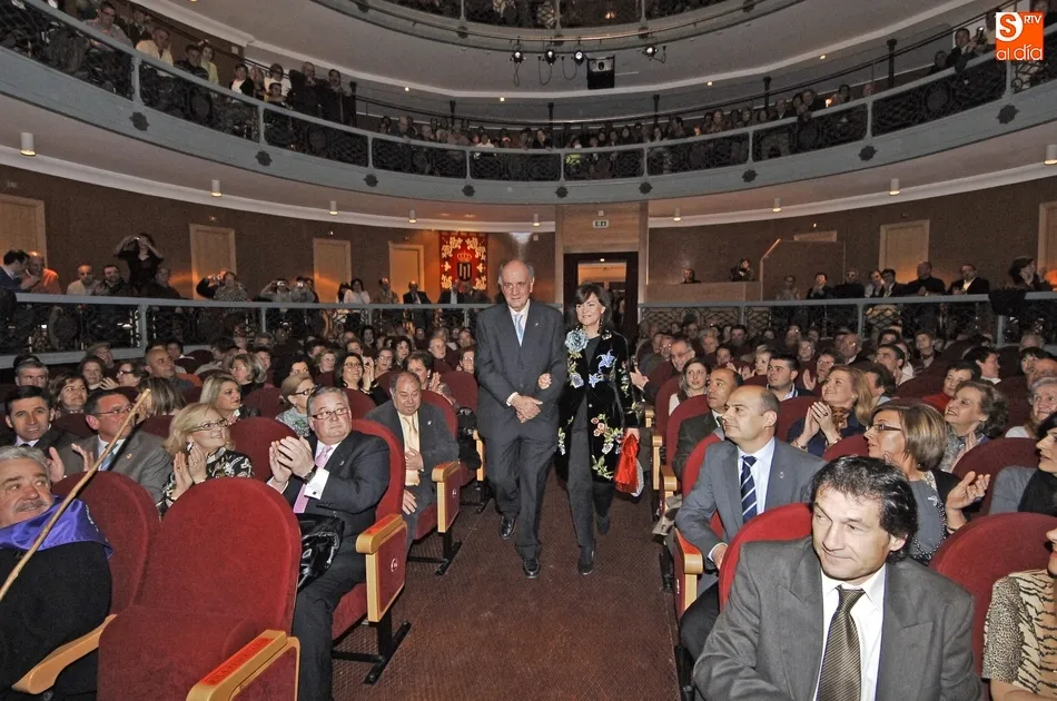 Foto 6 - El Bols&iacute;n felicita a su pregonera en 2011, Carmen Calvo, por su nombramiento como vicepresidenta  