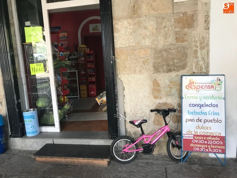 Foto 10 - Los comercios mirobrigenses se suman a la fiesta de La Bibici  