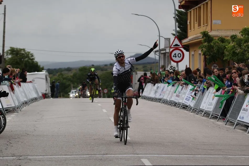 Antonio Monleón fue el primero en cruzar la meta con un tiempo de 02:18:12