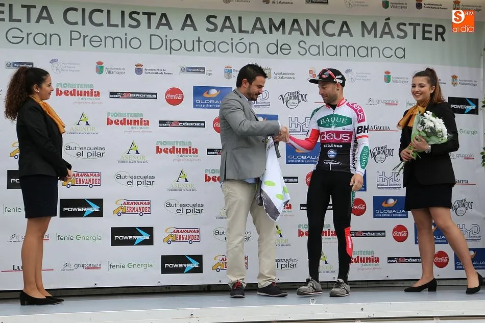 Foto 3 - Antonio Monle&oacute;n, ganador de la primera etapa entre Santa Marta y Sorihuela