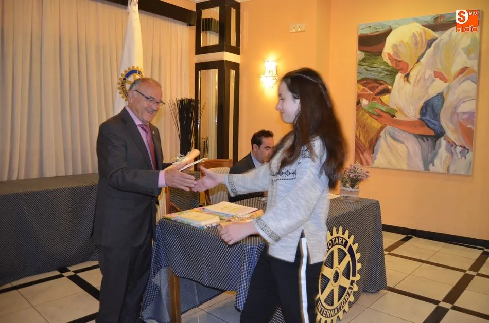Foto 5 - Clara Pe&ntilde;a Hoya, ganadora del premio &lsquo;Protagonistas del Ma&ntilde;ana&rsquo; de Rotary Club  