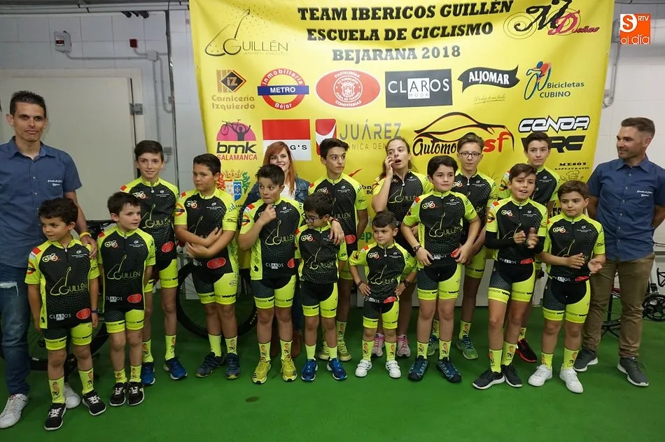 Foto 8 - La Escuela de Ciclismo Bejarana Ib&eacute;ricos Guill&eacute;n se presenta de manera oficial