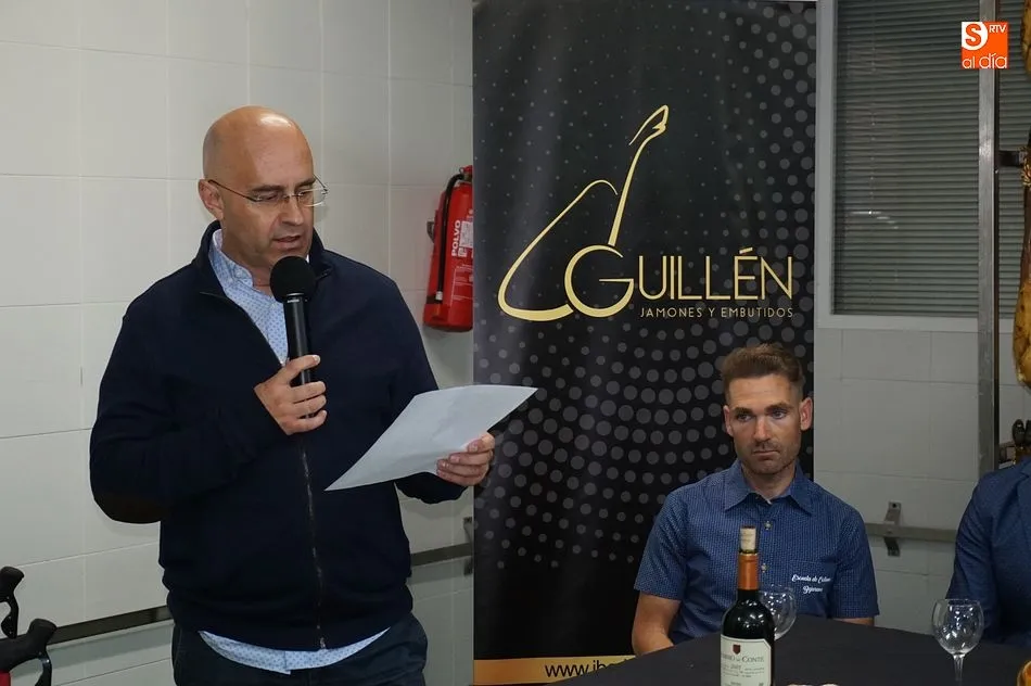 Foto 7 - La Escuela de Ciclismo Bejarana Ib&eacute;ricos Guill&eacute;n se presenta de manera oficial