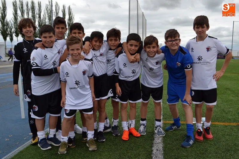 Foto 11 - Nueve equipos y casi 12 horas de f&uacute;tbol consolidan un multitudinario VII Torneo de F&uacute;tbol 7...