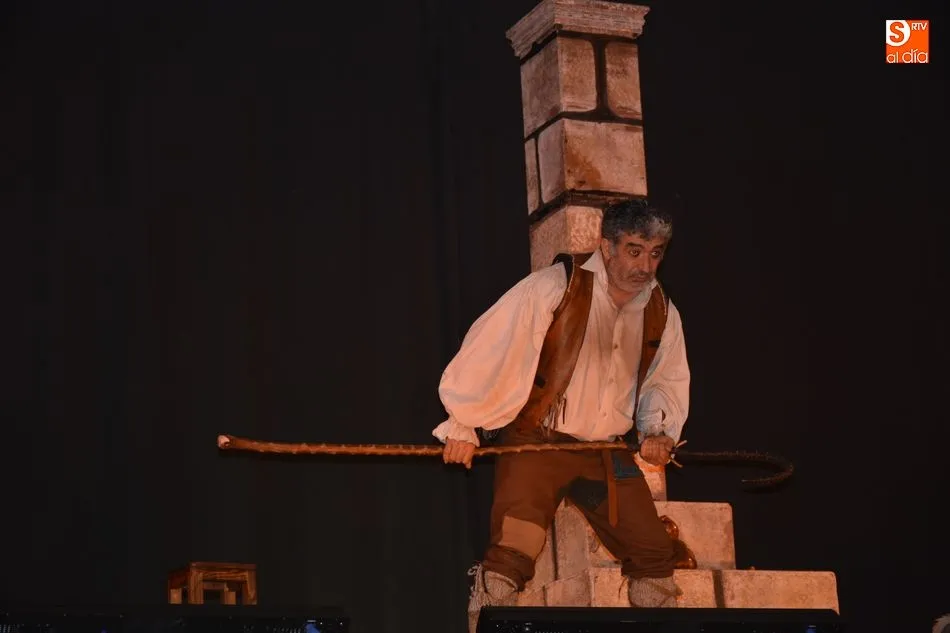 Foto 4 - El Duende de Lerma pone un broche de oro al certamen de teatro de Lumbrales