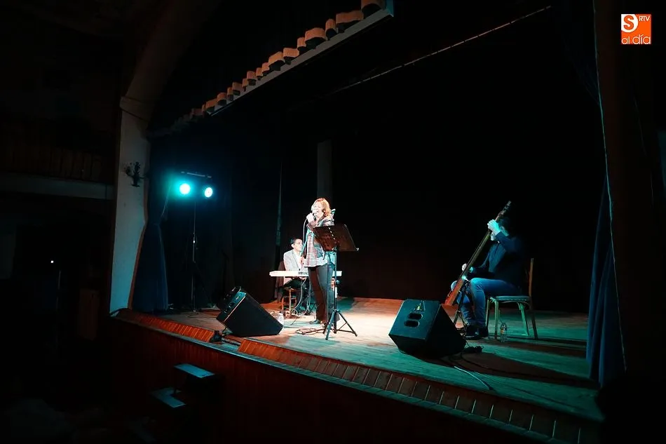 Foto 4 - Patricia Kraus llena la noche serrana del mejor jazz