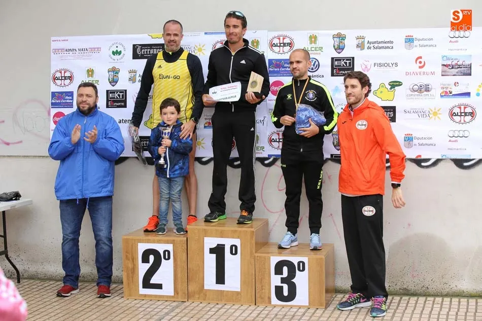 Foto 9 - Isabel Almaraz y Carlos Herr&aacute;ez se imponen en la Carrera de Alcer en El Zurgu&eacute;n