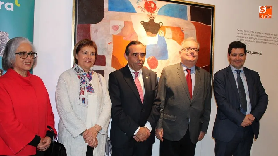 El presidente de la Cámara Municipal de Guarda, Álvaro Amaro y el ministro de Cultura portugués, Luís Filipe Mendes, junto con representantes de la CAMB, Serralves y Novo Banco/ Fotos: Martín-Garay