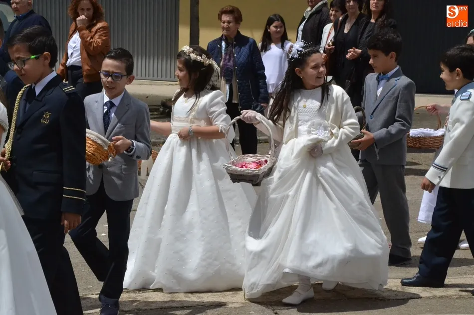 Foto 10 - El Salvador se libra por segundos de un chaparr&oacute;n justo tras cantar el Cumplea&ntilde;os Feliz  
