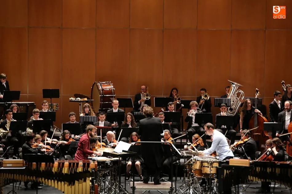 Foto 4 - Brillante actuaci&oacute;n de la Joven Orquesta Sinf&oacute;nica Ciudad de Salamanca en el CAEM  