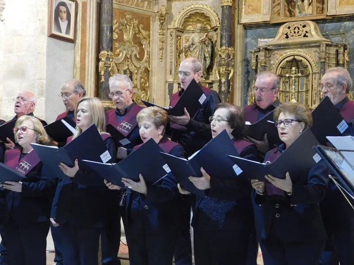 Foto 3 - Teresa &lsquo;en Cantata&rsquo; sobrecoge en la iglesia parroquial de Mancera de Abajo