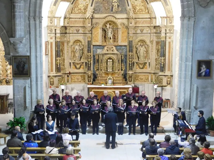 Foto 2 - Teresa &lsquo;en Cantata&rsquo; sobrecoge en la iglesia parroquial de Mancera de Abajo
