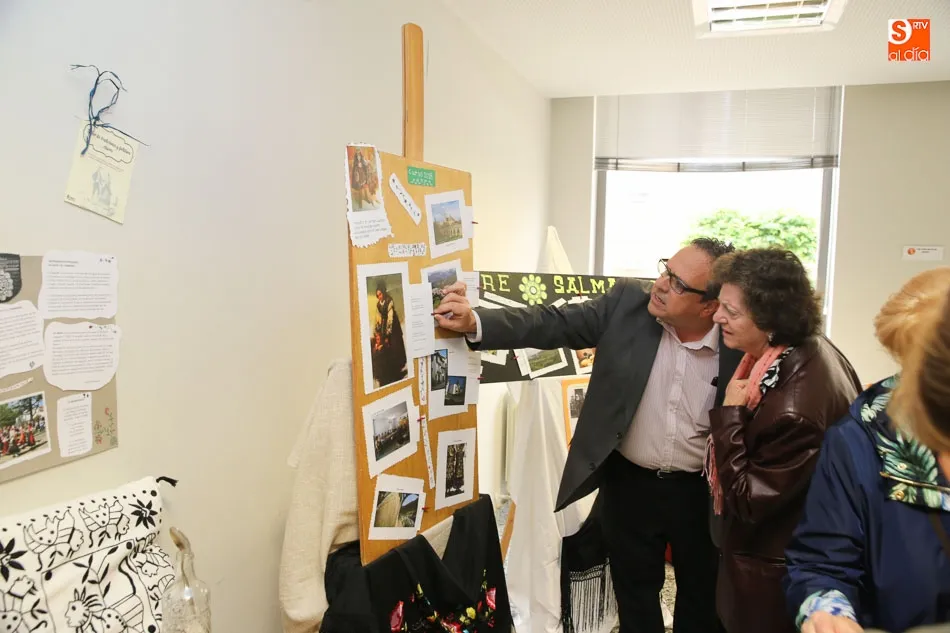Foto 6 - Dos exposiciones de manualidades abren la &lsquo;Semana de Oro de los Mayores&rsquo;