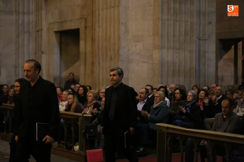 Foto 9 - El Coro 'Contrapunto' de la Universidad Pontificia ofrece su concierto de primavera en la iglesia...