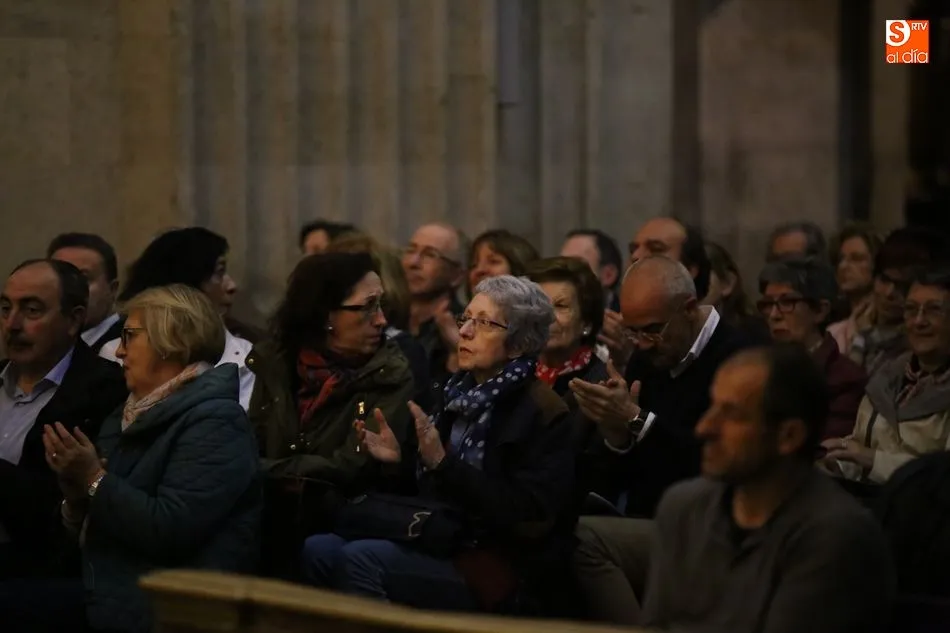 Foto 5 - El Coro 'Contrapunto' de la Universidad Pontificia ofrece su concierto de primavera en la iglesia...