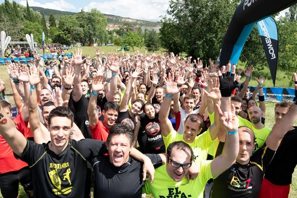 Israel Ferrero y Miriam Araujo se imponen en la espectacular Farinato Race de Pamplona  