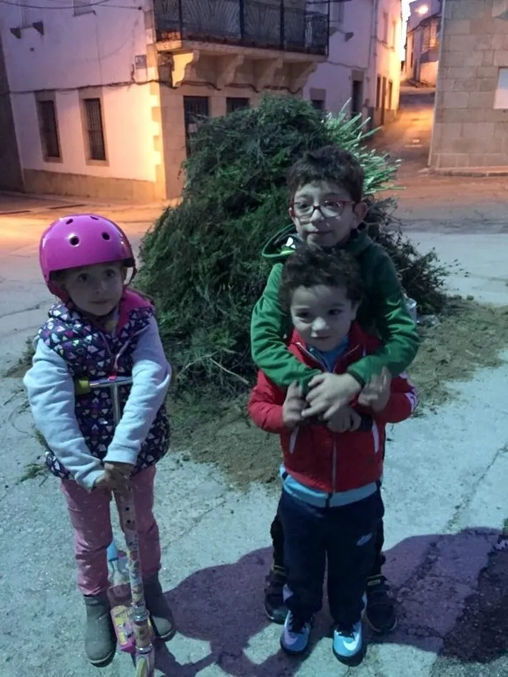 Foto 7 - Aroma a senserina para honrar a San Juan de Sahag&uacute;n en Villarino de los Aires  