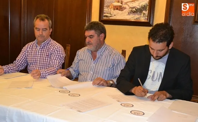 El PP considera que la lucha entre IU y Ciudadanos perjudica seriamente los intereses de la...