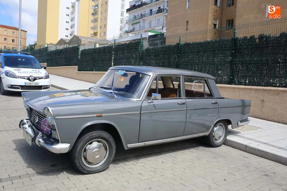 Foto 10 - El Museo de Historia de la Automoci&oacute;n se vuelca con el Comedor de los Pobres