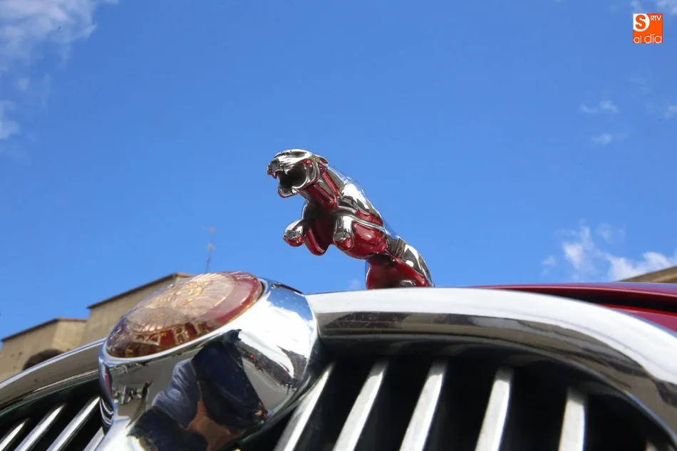 Foto 7 - El Museo de Historia de la Automoci&oacute;n se vuelca con el Comedor de los Pobres