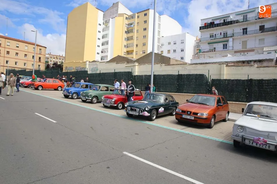 Foto 3 - El Museo de Historia de la Automoci&oacute;n se vuelca con el Comedor de los Pobres