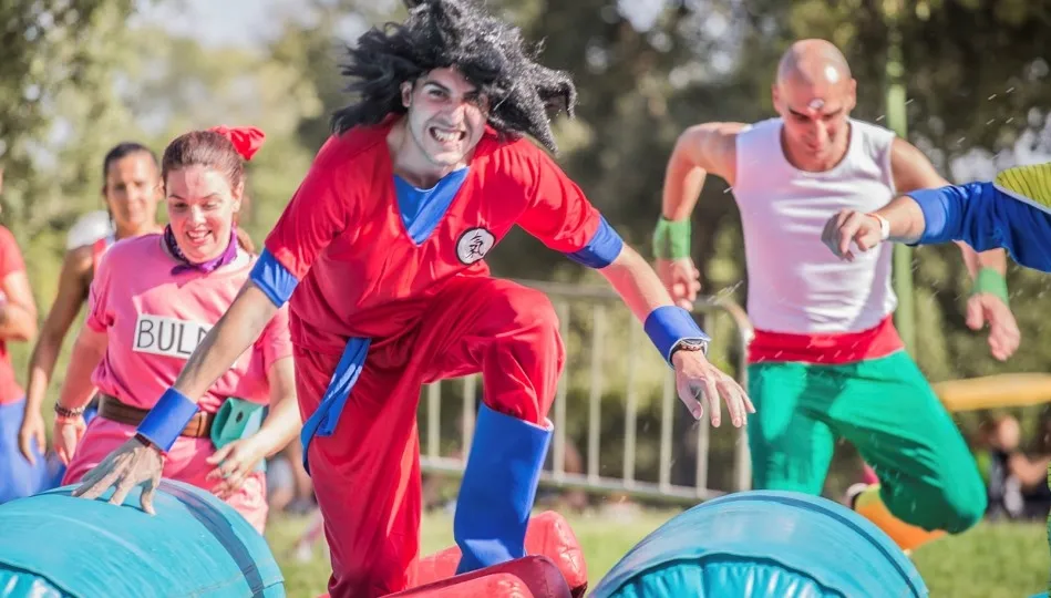 El Tormes Crazy Cross es la primera carrera de obstáculos hinchables de Europa pero sobre todo es una fiesta
