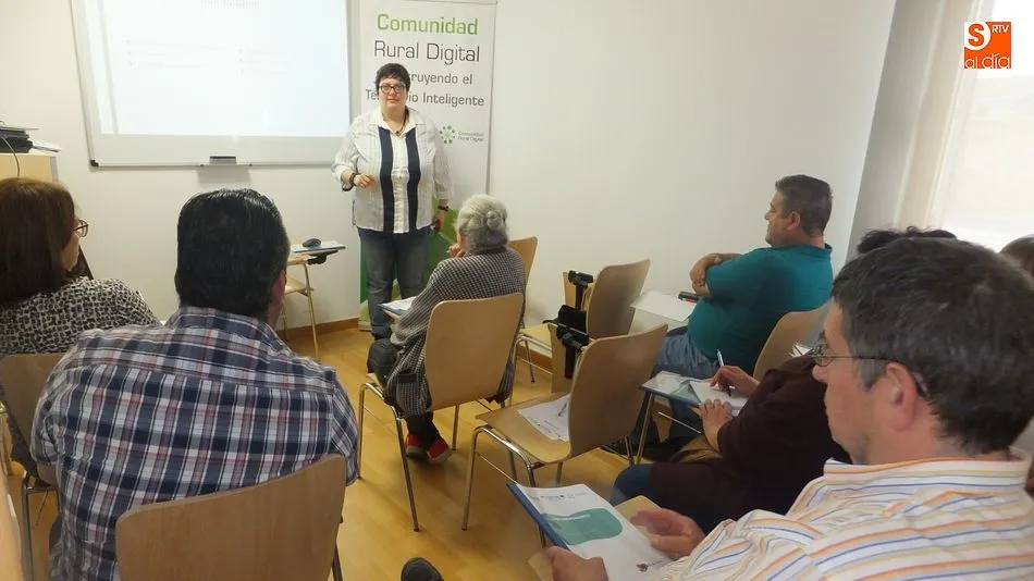 Foto 2 - Aut&oacute;nomos de Lumbrales se inician en la creaci&oacute;n de una web corporativa