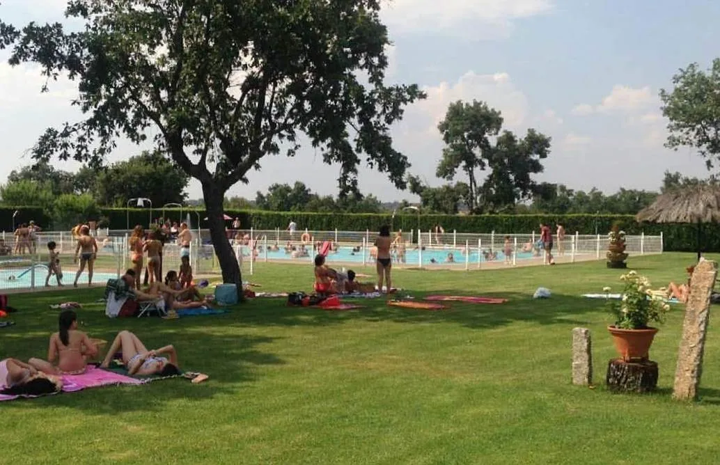 Foto 7 - El bar de las piscinas de Alba de Yeltes volver&aacute; a tener el mismo adjudicatario  