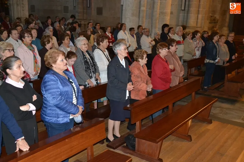 Foto 4 - San Antonio cierra su novena con una ampl&iacute;sima asistencia de fieles  