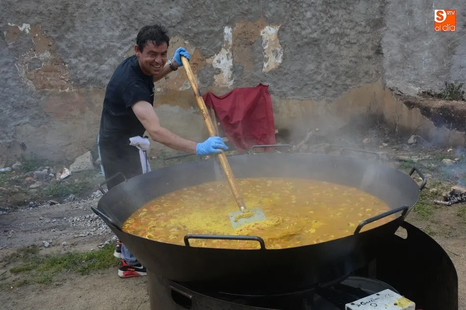 Foto 9 - Topas comienza sus d&iacute;as festivos honrando a su patr&oacute;n  