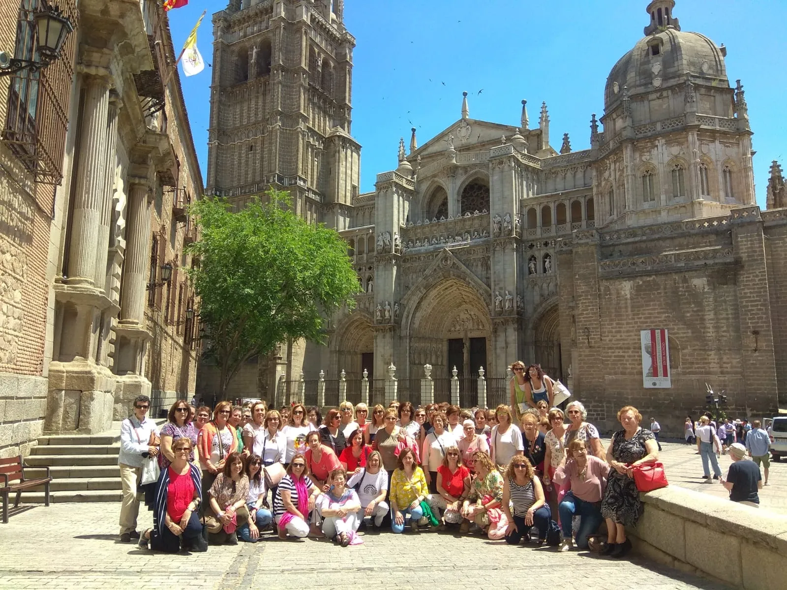 Foto 3 - 120 mujeres viajan a Toledo en la excursi&oacute;n anual para ellas organizada por el Ayuntamiento