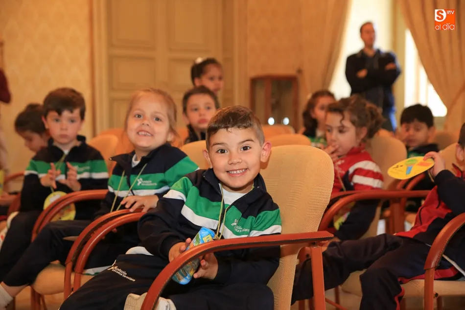 Foto 11 - Divertida visita al Ayuntamiento de alumnos del Colegio Santa Teresa de Jes&uacute;s
