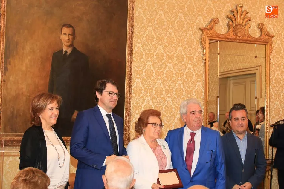 Foto 8 - Emotivo homenaje a los matrimonios de la ciudad que cumplen cincuenta a&ntilde;os de casados