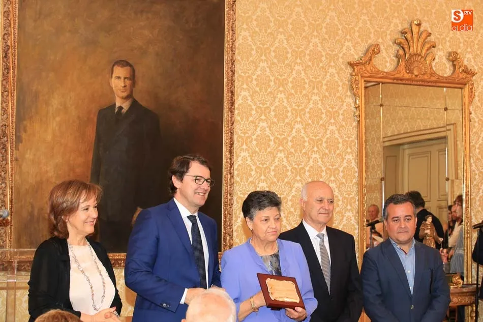 Foto 6 - Emotivo homenaje a los matrimonios de la ciudad que cumplen cincuenta a&ntilde;os de casados