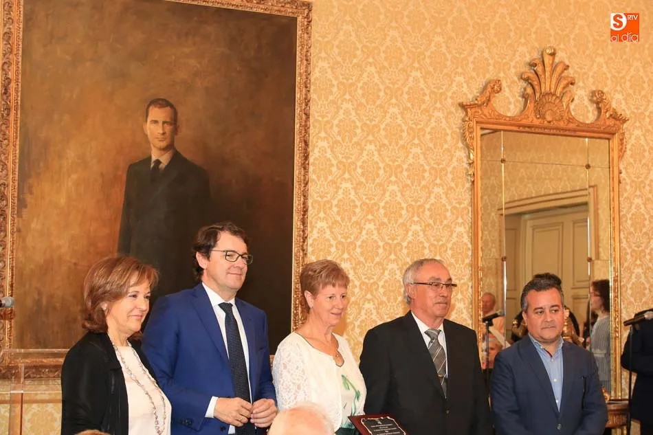 Foto 2 - Emotivo homenaje a los matrimonios de la ciudad que cumplen cincuenta a&ntilde;os de casados