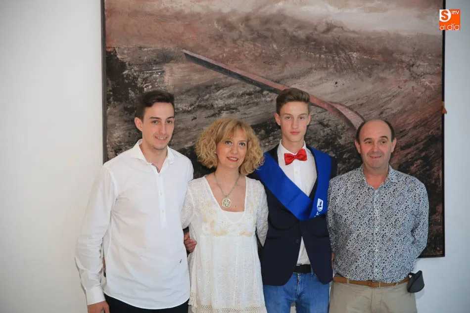 Foto 2 - Emotiva graduaci&oacute;n de los alumnos del colegio Antonio Machado en el Auditorio de Caja Duero