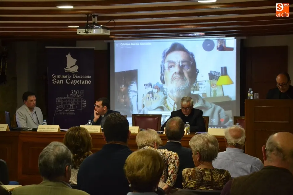 Foto 8 - El Seminario inicia las Jornadas por sus 250 a&ntilde;os con un repaso a sus m&aacute;s de 7.000 alumnos  