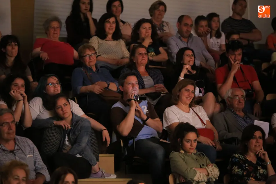 Foto 11 - Los alumnos del Campo Charro representan el musical &lsquo;Frozen, el reino de hielo&rsquo; en el Fray Luis