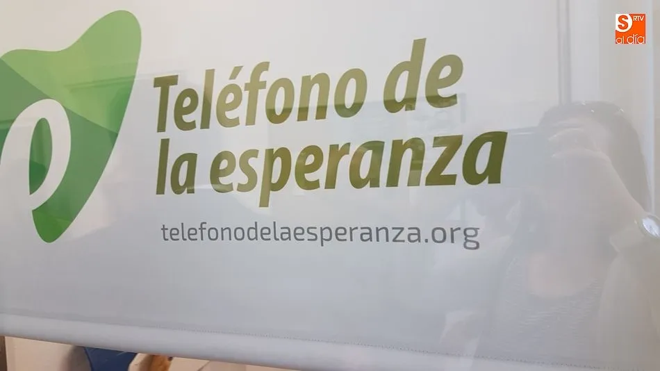 Foto 4 - El Tel&eacute;fono de la Esperanza estrena instalaciones cedidas por la Diputaci&oacute;n