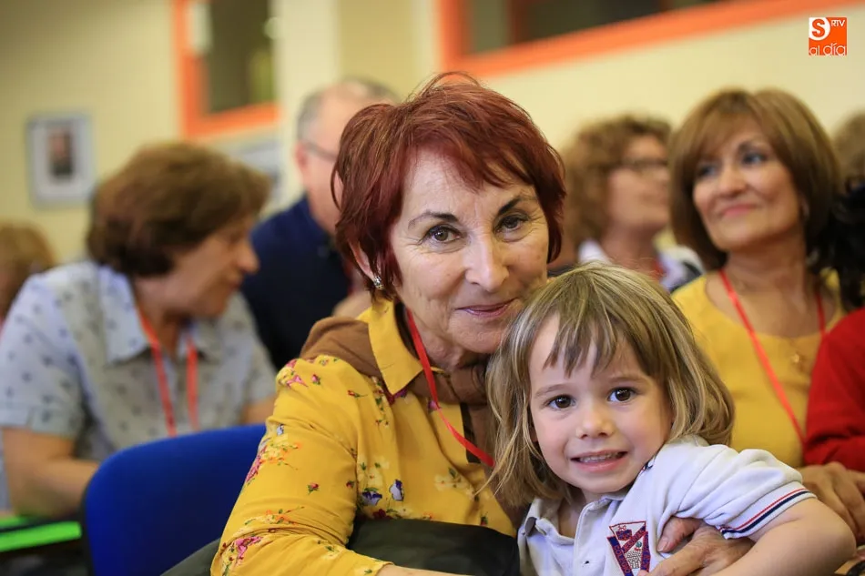 Foto 8 - Entra&ntilde;able encuentro de abuelos y nietos en el colegio San Estanislao de Kostka