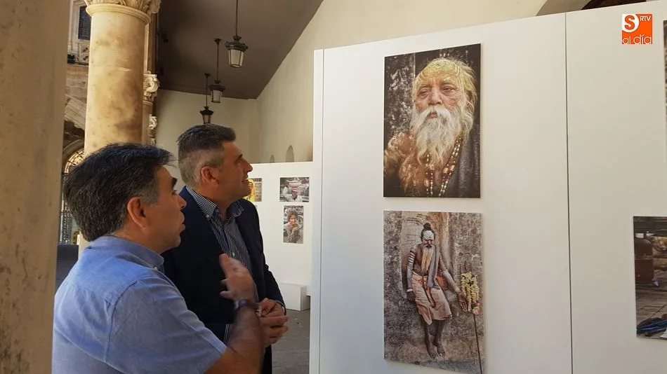 Foto 3 - Ram&oacute;n Marcos Morato expone 24 &lsquo;Miradas&rsquo; de la India en el Patio de la Salina