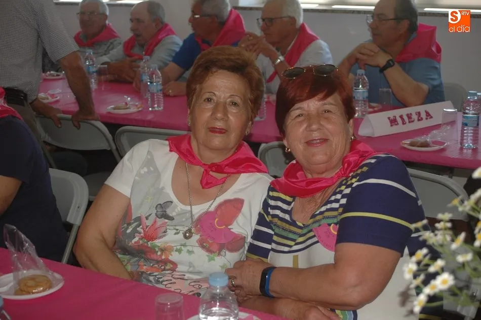 Foto 9 - Cerca de 170 mayores de nueve localidades celebran en Mieza el fin de curso de gimnasia  