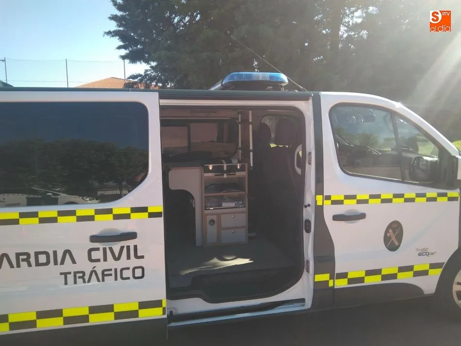 Foto 4 - La Guardia Civil muestra su trabajo a los escolares en una interesante jornada sobre Seguridad...