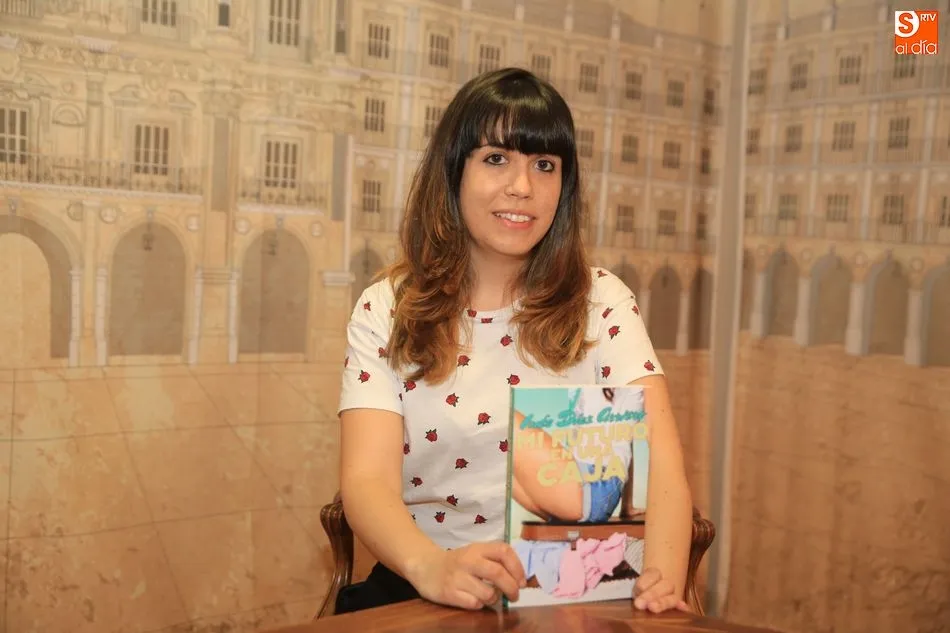 Foto 3 - In&eacute;s D&iacute;az presenta su &uacute;ltima novela con el amor juvenil como leit-motiv