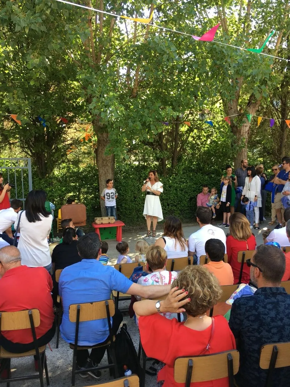 Foto 8 - D&iacute;a de la familia y graduaci&oacute;n en la guarder&iacute;a del Colegio San Agust&iacute;n