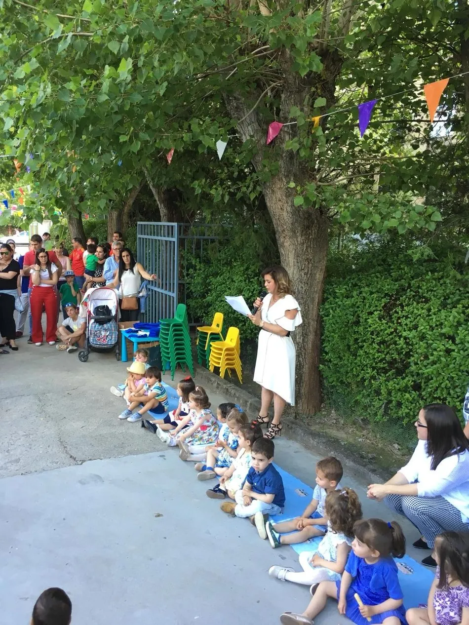 Foto 5 - D&iacute;a de la familia y graduaci&oacute;n en la guarder&iacute;a del Colegio San Agust&iacute;n