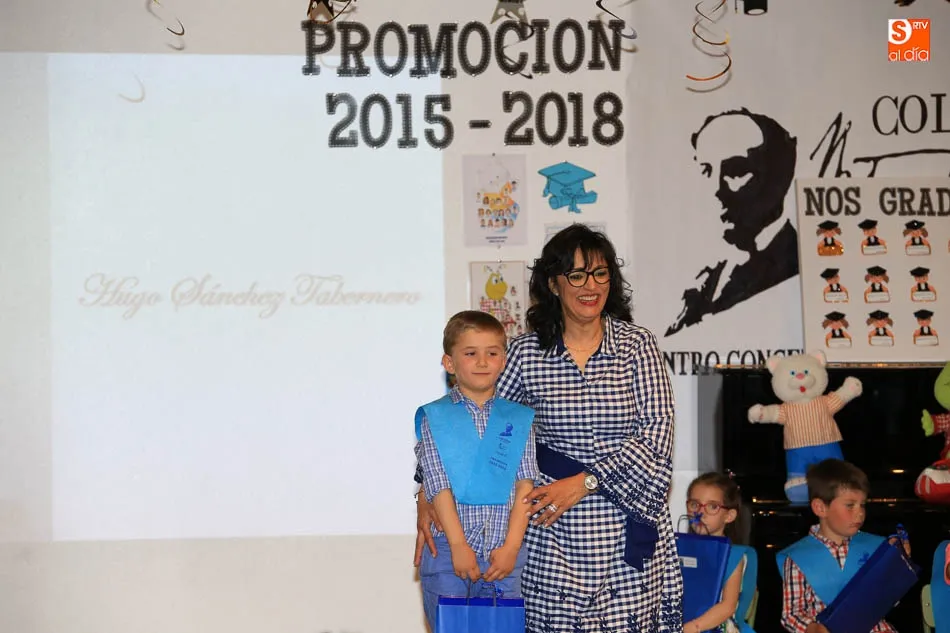 Foto 6 - Graduaci&oacute;n de los peques del colegio Antonio Machado
